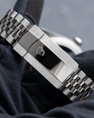Superclone Sky-Dweller Bright black Dial 336934 Jubilee Elegance Shot