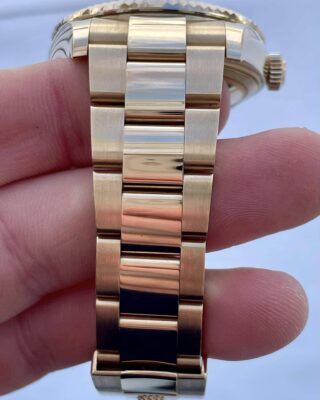 Superclone Sky-Dweller Intense white Dial 336938 Perspective View