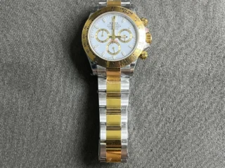 Alternative view of Rolex Daytona White Dial 126503