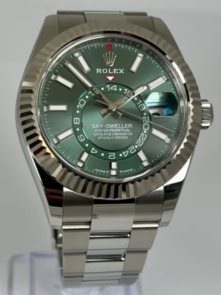 Superclone Sky-Dweller Mint green Dial 336934 Oyster Angle Detail