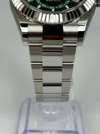 Superclone Sky-Dweller Mint green Dial 336934 Oyster Style Perspective