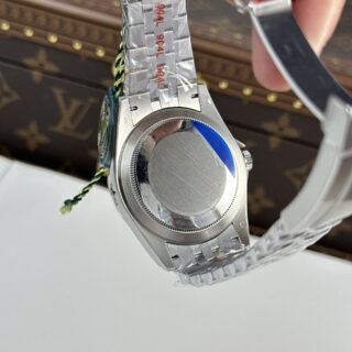 Superclone Sky-Dweller Mint green Dial 336934 Jubilee Feature Highlight