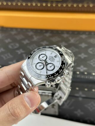 Superclone Daytona "Panda" White Dial 126500LN Angle Detail