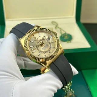 Sky-Dweller Champagne Dial Gold Case Oysterflex Bracelet