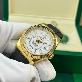 Sky-Dweller White Dial Gold Case Oysterflex Bracelet