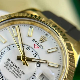 Sky-Dweller White Dial Gold Case Oysterflex Bracelet