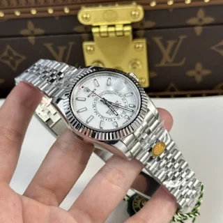 Sky-Dweller White Dial Jubilee Bracelet