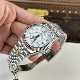 Sky-Dweller White Dial Jubilee Bracelet