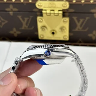Sky-Dweller White Dial Jubilee Bracelet