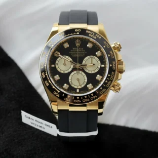 Daytona Black Dial Black Bezel Golden Case Oysterflex Bracelet