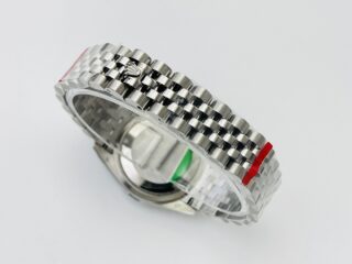 Datejust Palm Motif Dial 126234-0047 Profile Shot