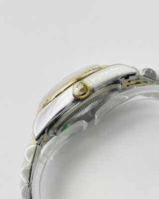 Datejust Gold Palm Motif Dial 126233 Close-Up Focus