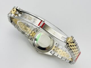 Datejust Gold Palm Motif Dial 126233 Feature Highlight