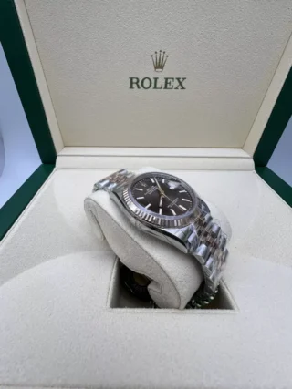 Superclone Datejust Chocolate Dial 126231 Jubilee Angle Detail