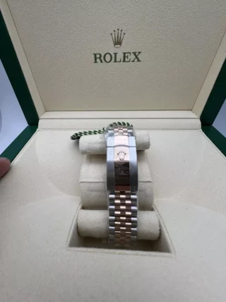 Superclone Datejust Chocolate Dial 126231 Jubilee Design Element