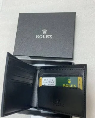 Wallet Angle Detail