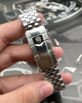 Superclone GMT-Master II 126710BLRO "Pepsi" Jubilee Angle Detail