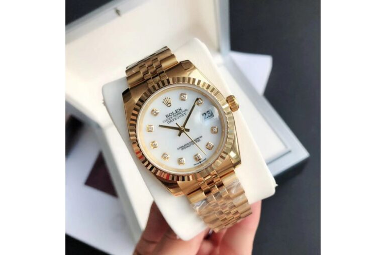 Datejust RG/RG Jub White/Dial Perspective View