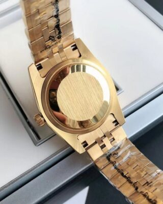 Datejust RG/RG Jub White/Dial Alternate Angle