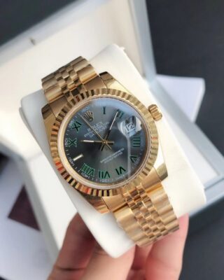 Datejust RG/RG Jubilee Bracelet Perspective View