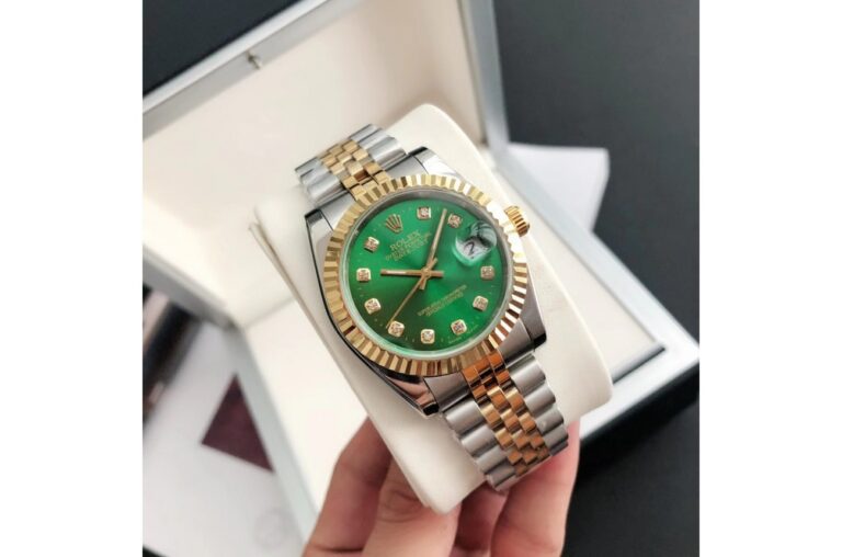 Datejust RG/SS Jub Green/Dial Perspective View
