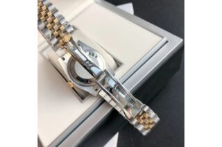 Datejust RG/SS Jub Green/Dial Feature Highlight
