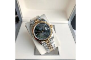 Datejust RG/SS Jub Grey/Rmn Angle Detail