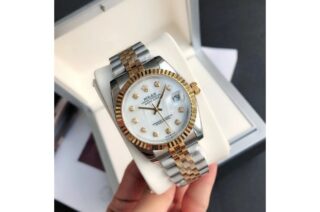 Datejust RG/SS Jub White/Dial Perspective View