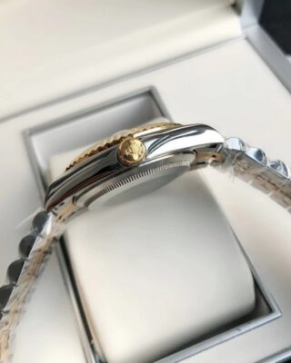 Datejust RG/SS Jub White/Dial Alternate Angle