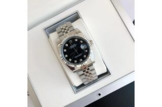 Datejust SS/SS Jub Black/Dial Close-Up Focus