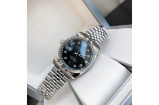 Datejust SS/SS Jub Black/Dial Profile Shot