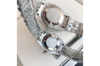 Datejust SS/SS Jub Black/Dial Feature Highlight