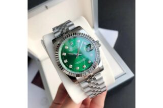 Datejust SS/SS Jub Green/Dia Perspective View