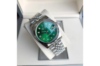 Datejust SS/SS Jub Green/Dia Close-Up Focus