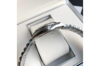 Datejust SS/SS Jub Green/Dia Alternate Angle