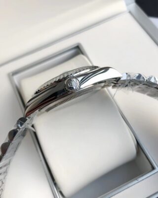 Datejust SS/SS Jub Green/Dia Alternate Angle