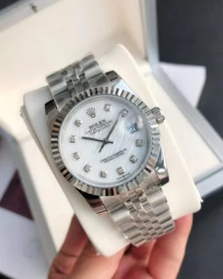 Datejust SS/SS Jub White/Dial Perspective View