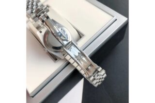 Datejust SS/SS Jub White/Dial Feature Highlight
