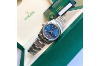 Oyster Perpetual SS/SS Blue/Stk Feature Highlight