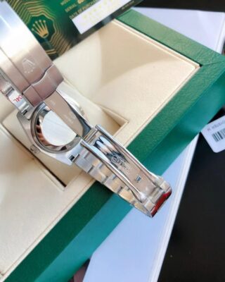 Oyster Perpetual SS/SS Green/Stk Close-Up Focus