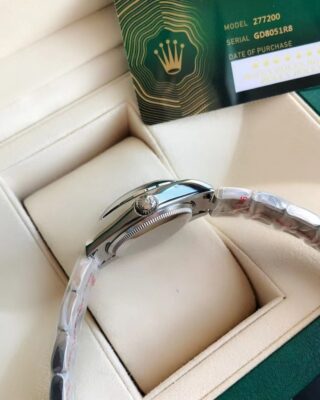 Oyster Perpetual SS/SS Red/Stk Feature Highlight