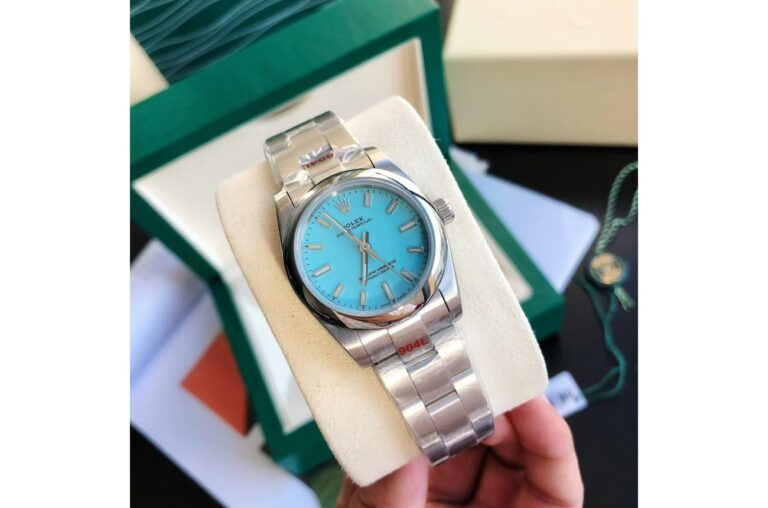 Oyster Perpetual SS/SS Tiffany Blue/Stk Perspective View