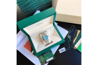 Oyster Perpetual SS/SS Tiffany Blue/Stk Angle Detail