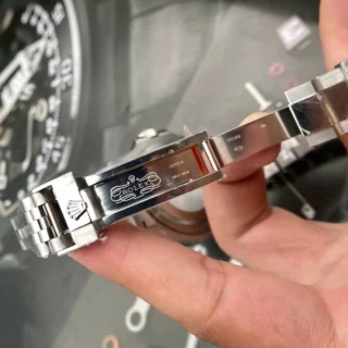 GMT MAster II Pepsi Black Dial Blue Red Bezel