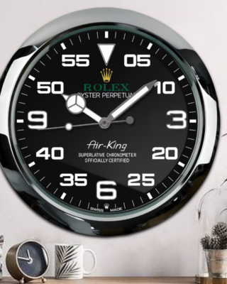 WALL CLOCK – AIR KING OYSTER PERPETUAL Close-Up Focus
