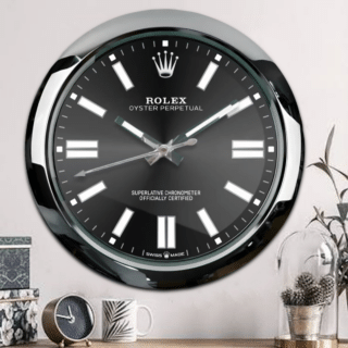 WALL CLOCK – OYSTER PERPETUAL BLACK Close-Up Focus
