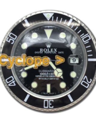WALL CLOCK – SUBMARINER Feature Highlight