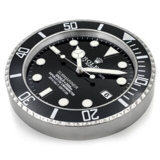 WALL CLOCK – “XL” SUBMARINER Angle Detail