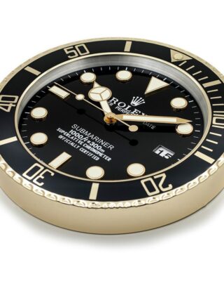 WALL CLOCK – “XL” SUBMARINER Angle Detail