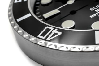 WALL CLOCK – “XL” SUBMARINER Close-Up Focus